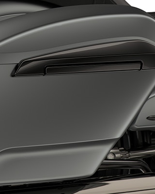 Detailed view of the side cases on the BMW Motorrad R 18 Roctane