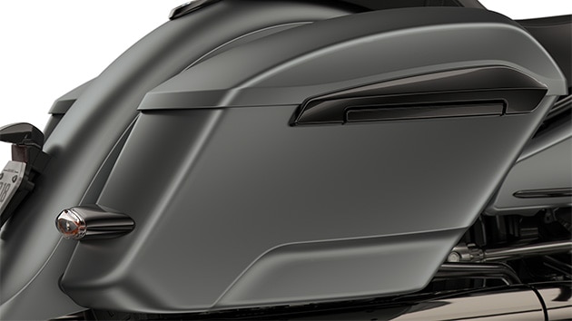 Detailed view of the side cases on the BMW Motorrad R 18 Roctane
